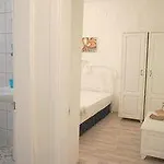 Sade Butik Αλικαρνασσός